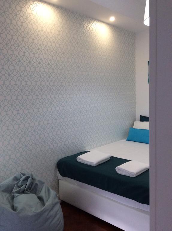 4U Lisbon IV Guesthouse Airport Exterior photo